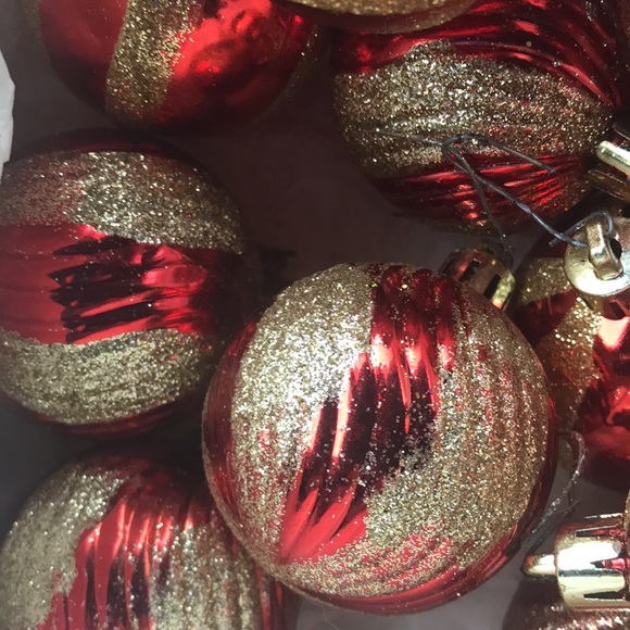 Gold & Red Christmas Ornaments - Set of 16 - Picture 4 of 8